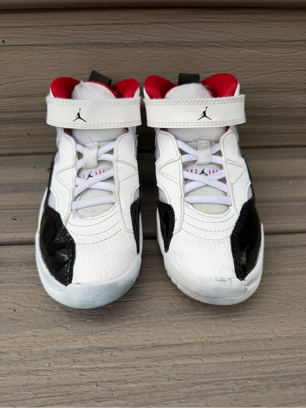 Jordan Preschool Boy Two Trey White Red Black Sneaker 11.5C Velcro
